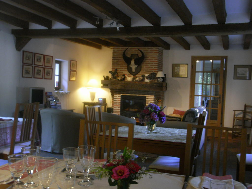 Les Vieux Guays Bed & Breakfast Cerdon  Екстериор снимка