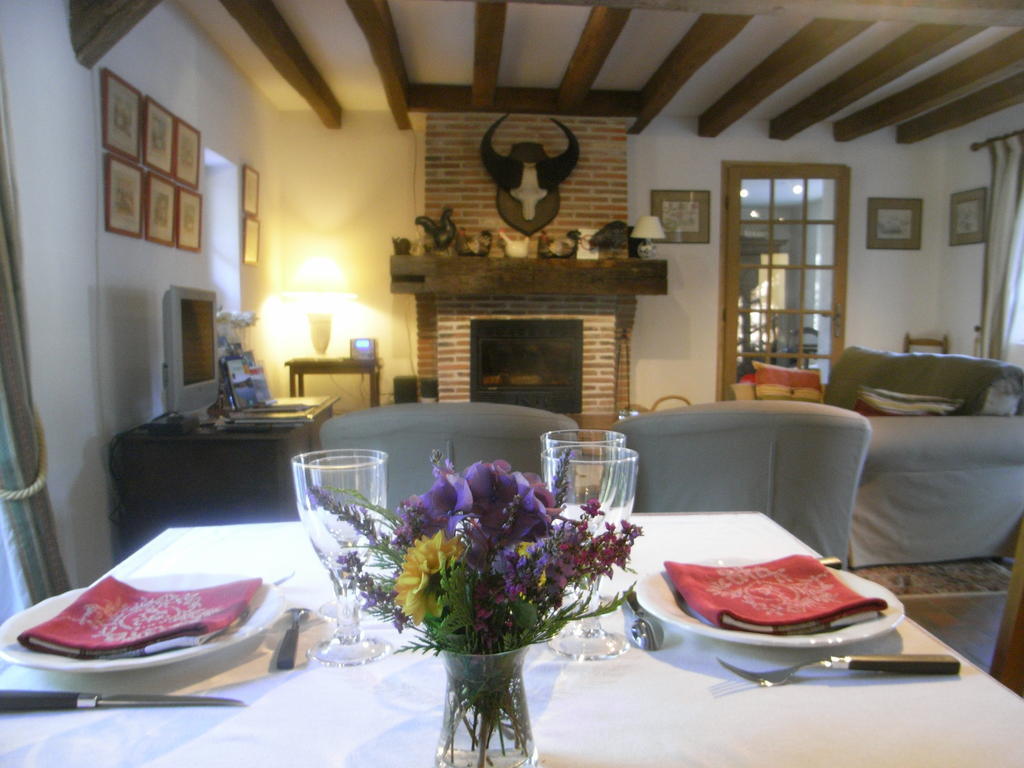 Les Vieux Guays Bed & Breakfast Cerdon  Екстериор снимка