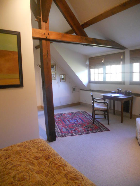 Les Vieux Guays Bed & Breakfast Cerdon  Стая снимка