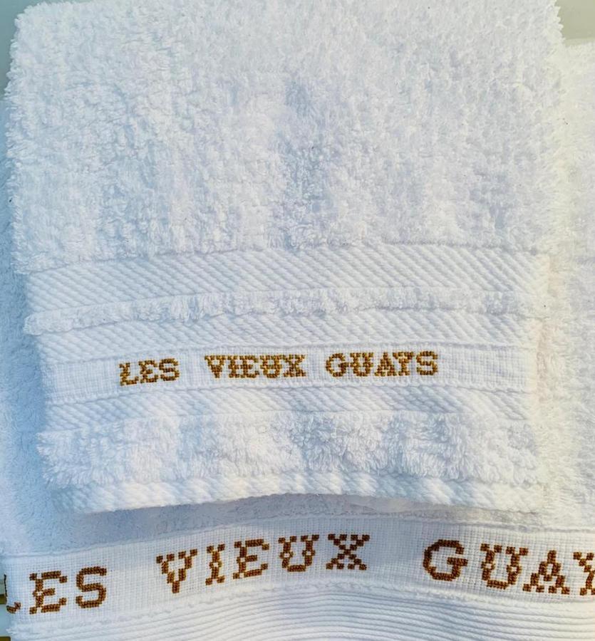 Les Vieux Guays Bed & Breakfast Cerdon  Екстериор снимка